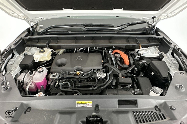 2024 Toyota Kluger Hybrid AWD GRANDE image 31
