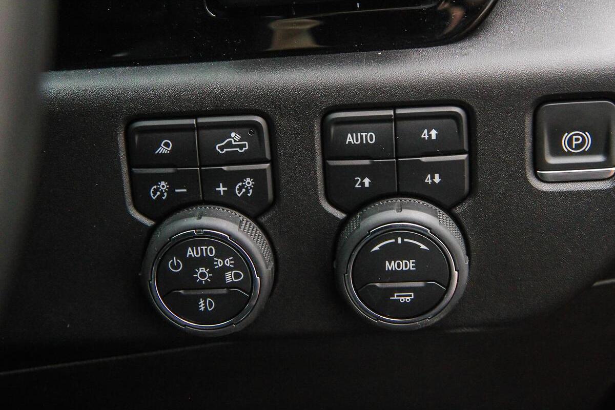 2024 Chevrolet Silverado 1500 ZR2 W/Tech Pack Auto 4x4 MY24 image 14