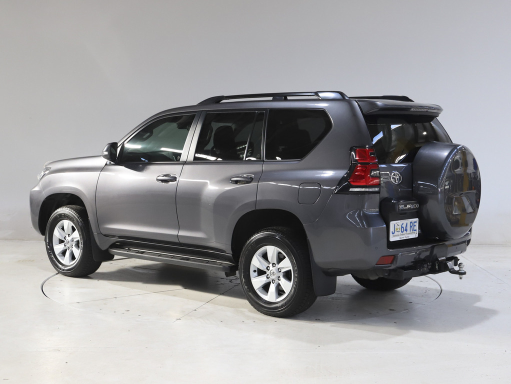 2021 Toyota Prado GXL image 5