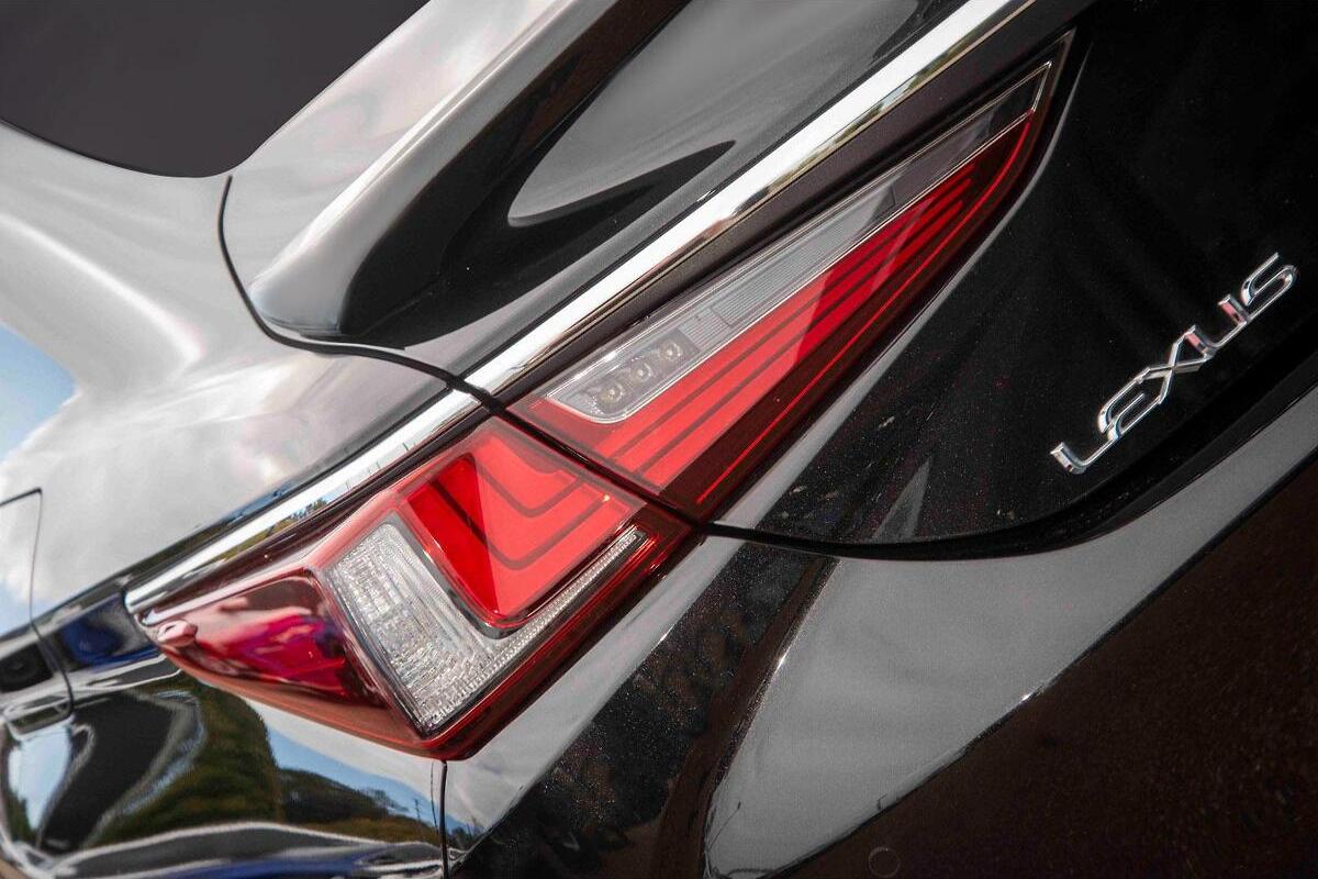 2024 Lexus ES ES300h Sports Luxury Auto image 22