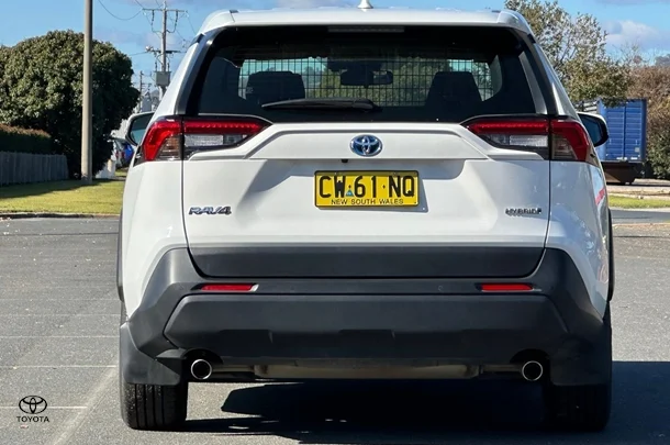 2020 Toyota RAV4 HYBRID GX AWD image 6