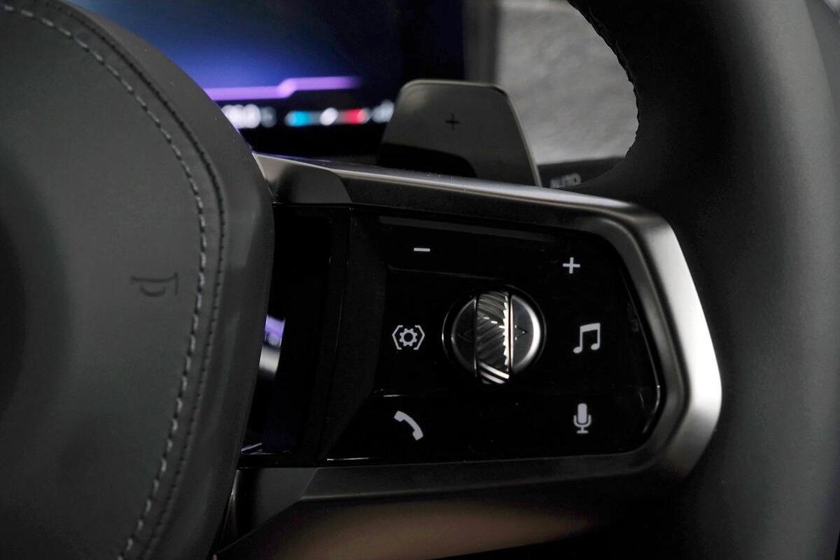 2024 BMW 7 Series 740i M Sport G70 Auto image 17