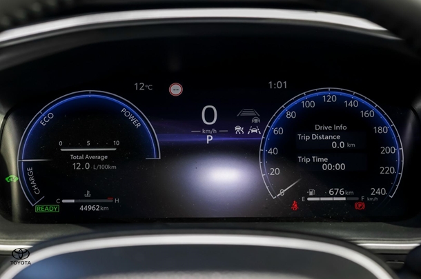 2023 Toyota Corolla ZR image 13