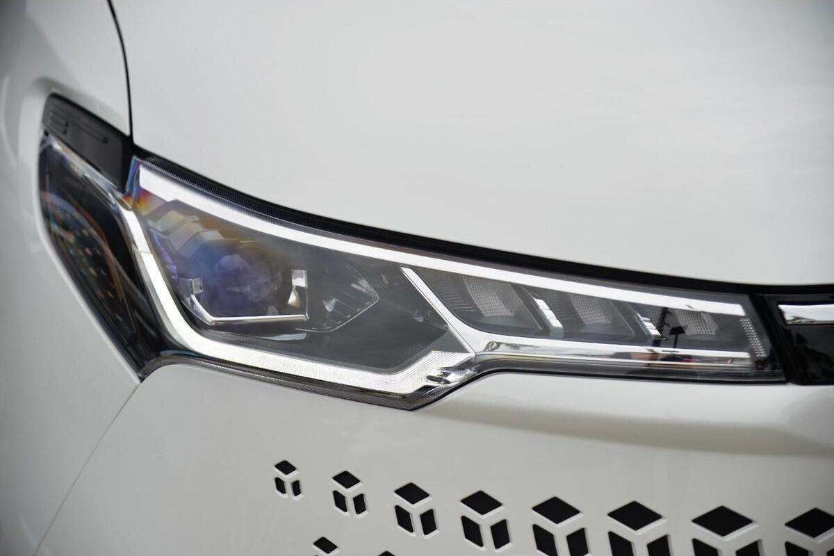 2024 LDV eDeliver 7 LWB Auto image 17