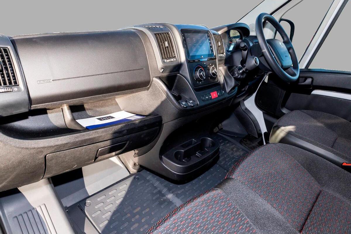 2024 Peugeot Boxer Pro LWB Manual MY23 image 7