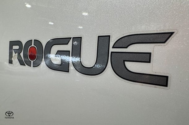 2020 Toyota Hilux Rogue image 8