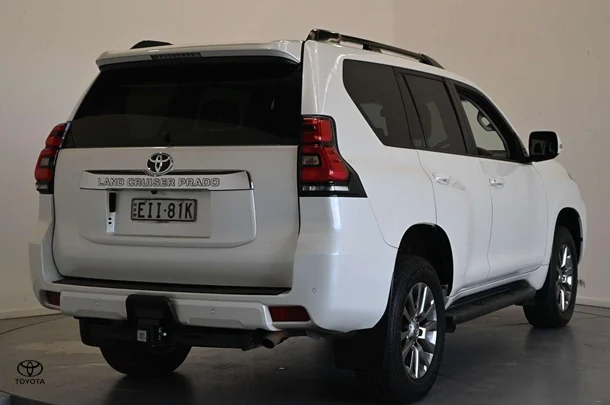 2020 Toyota Prado GXL image 5