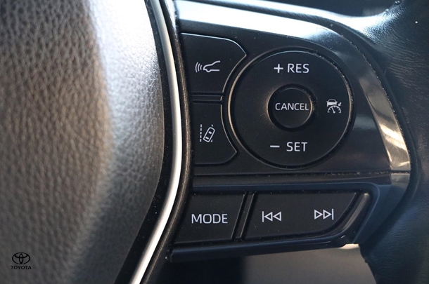 2018 Toyota Camry Hybrid Ascent Sport image 20