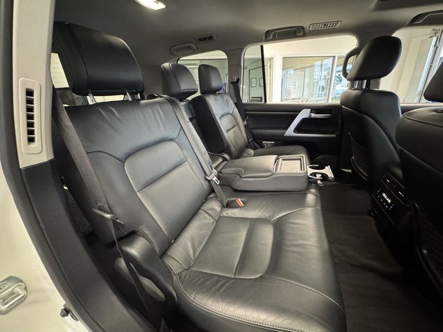 2019 Toyota Landcruiser VX image 15
