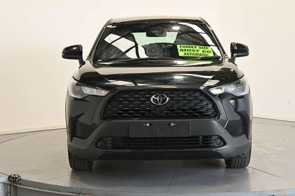 2023 Toyota Corolla Cross Petrol GX image 2