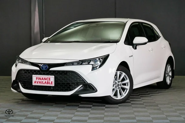 2023 Toyota Corolla Hatch Hybrid Ascent Sport image 3