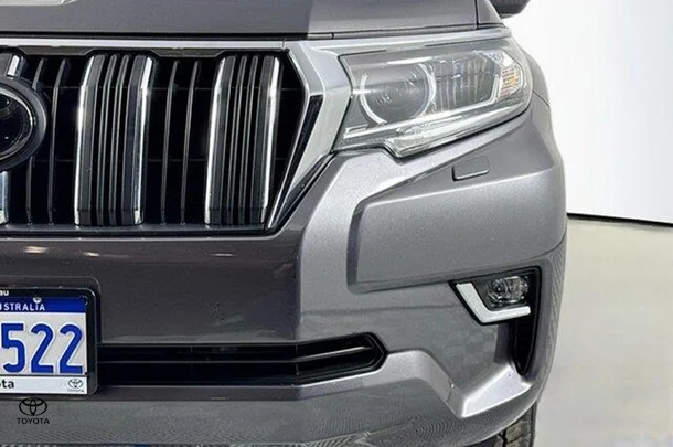 2022 Toyota Prado GXL image 3