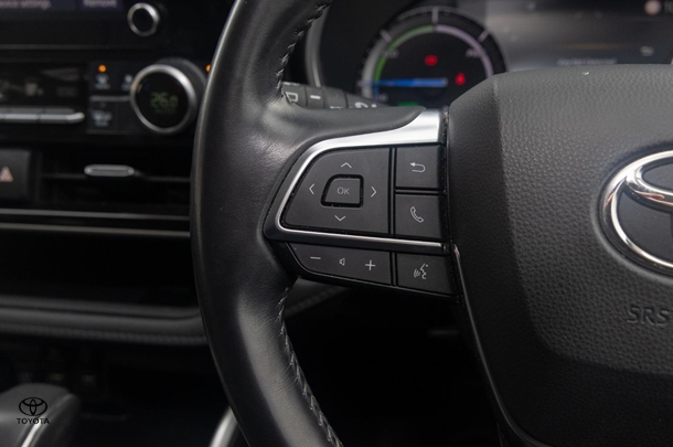 2021 Toyota KLUGER HYBRID GXL AWD image 11