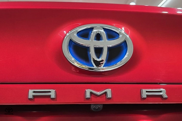 2023 Toyota Camry Hybrid Ascent image 7