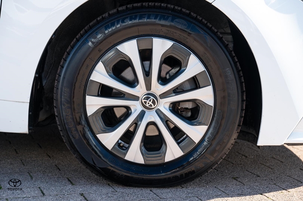 2020 TOYOTA Corolla Sedan Hybrid Ascent Sport image 25