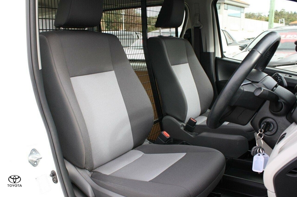 2020 Toyota Hiace LWB image 20