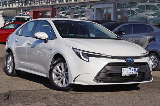 2024 Toyota Corolla Sedan Hybrid Ascent Sport image 1