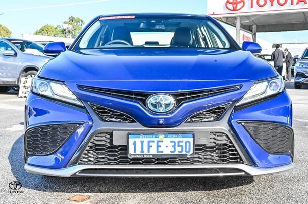 2024 Toyota Camry Hybrid SL image 4