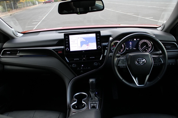 2023 Toyota Camry Hybrid SL image 21