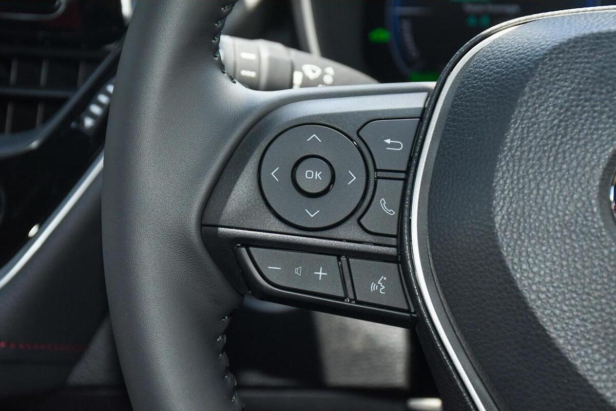 2025 Toyota Corolla ZR Hybrid Auto image 13