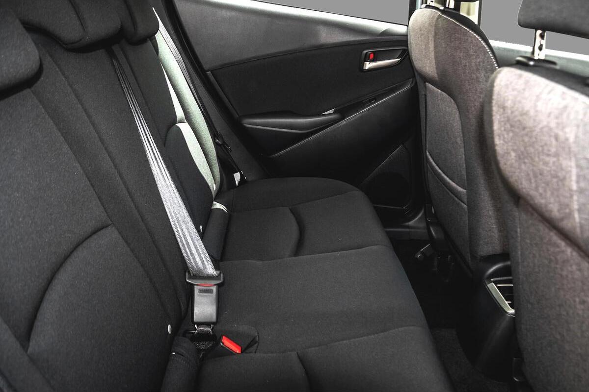 2024 Mazda 2 G15 Pure DJ Series Auto image 9