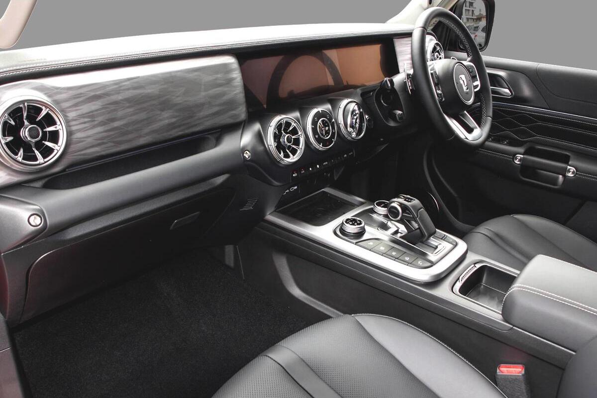 2024 GWM Tank 300 Ultra Hybrid Auto 4x4 image 8