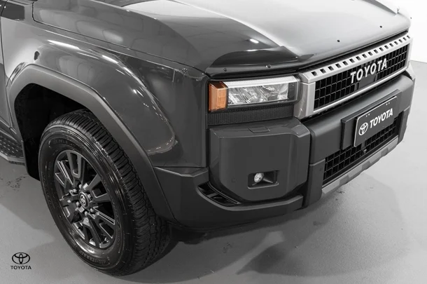 2024 Toyota Prado GXL image 8
