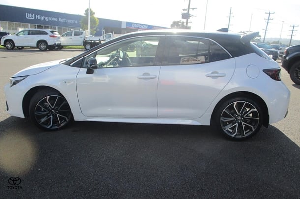 2024 Toyota Corolla ZR image 2