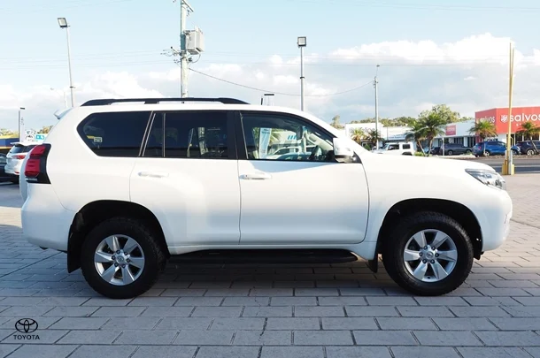 2022 Toyota Prado GXL image 4
