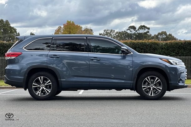2019 Toyota KLUGER 4x2 GX image 2