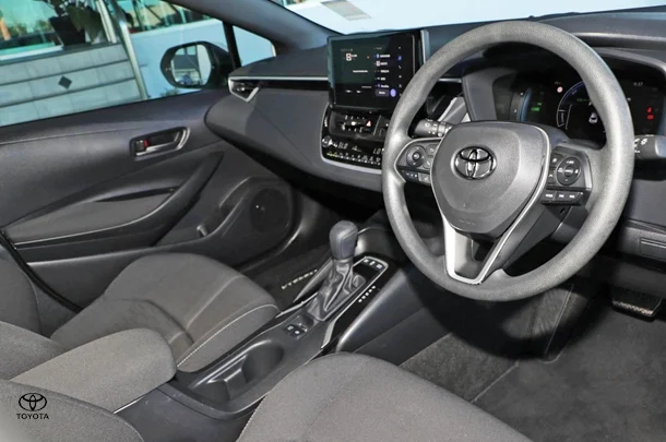2024 Toyota Corolla Hatch Hybrid Ascent Sport image 6