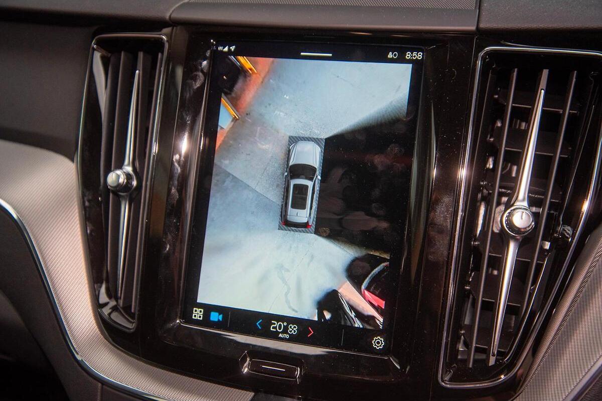 2025 Volvo XC60 Plus T8 Plug-In Hybrid Auto AWD MY25 image 13