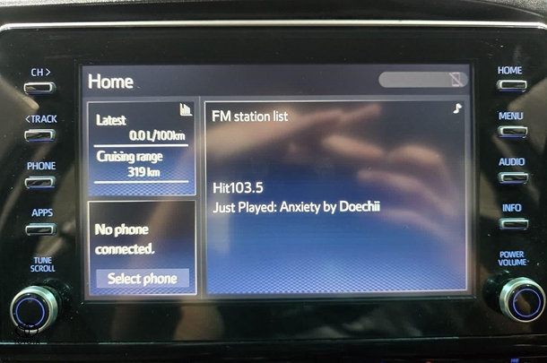 2021 Toyota Hilux SR image 20