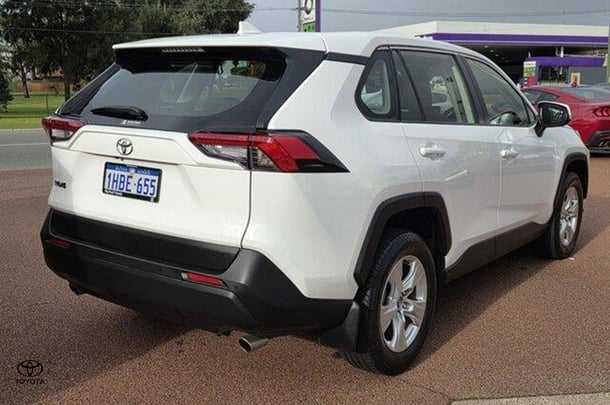 2020 Toyota RAV4 GX image 5