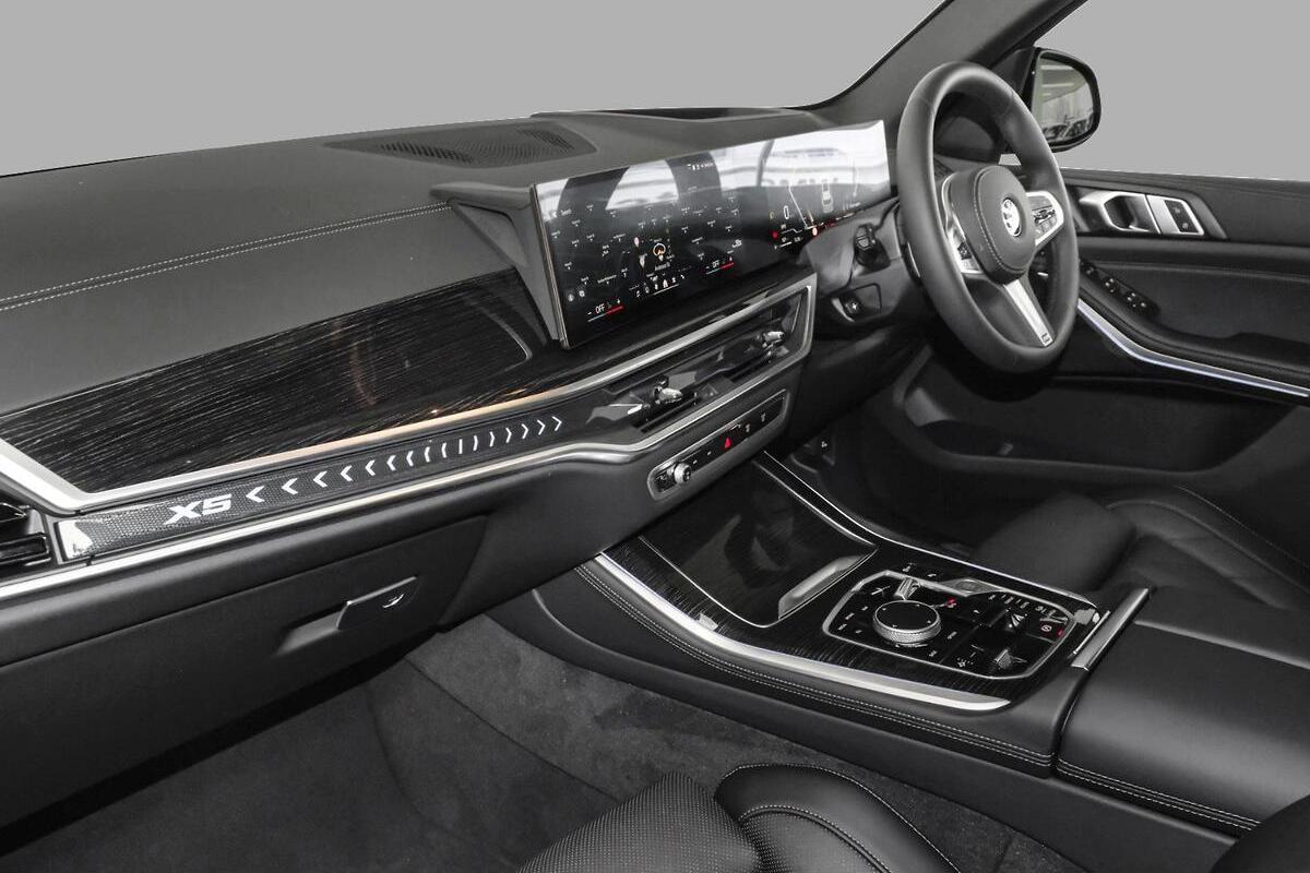 2025 BMW X5 xDrive40i M Sport G05 LCI Auto 4x4 image 6