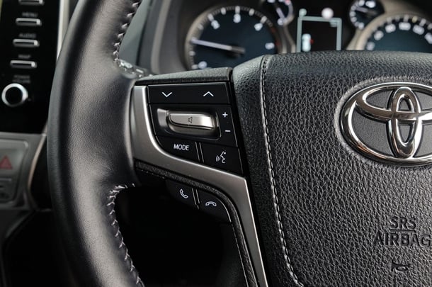 2023 Toyota PRADO VX image 15