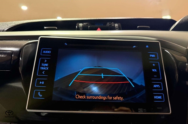 2019 Toyota Hilux SR5 image 22
