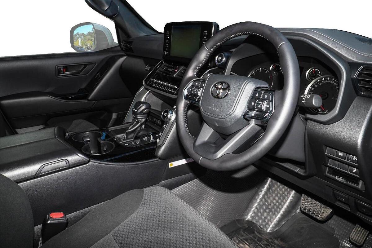 2024 Toyota Landcruiser GX Auto 4x4 image 6