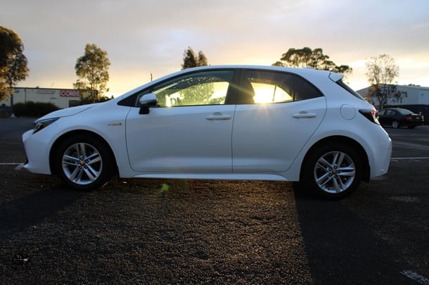 2020 Toyota Corolla Hatch Hybrid SX image 11