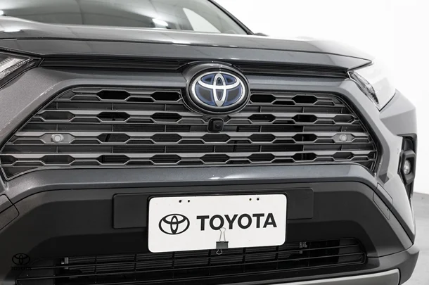 2023 Toyota RAV4 Hybrid Cruiser-AWD image 13