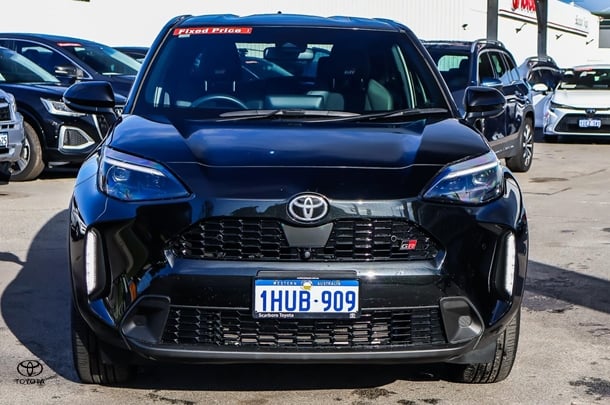 2022 Toyota Yaris Cross Hybrid GR Sport image 4