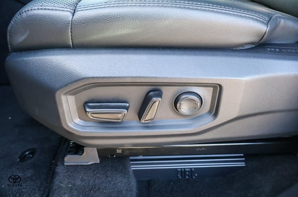 2023 Toyota Tundra Limited image 22