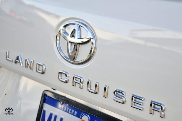 2022 Toyota Landcruiser VX image 20