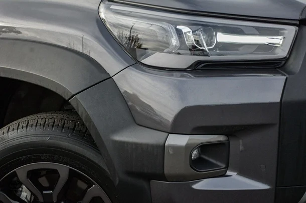 2023 Toyota Hilux 4x4 Rogue image 5