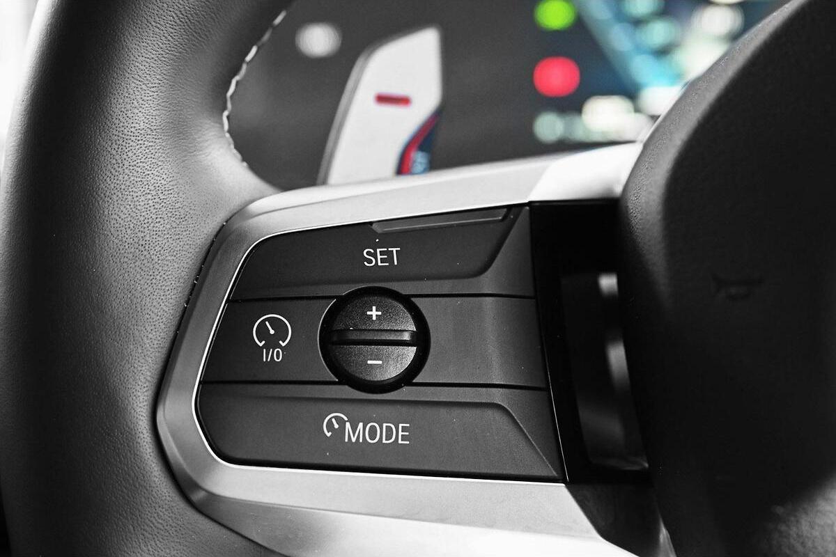 2025 BMW X2 M35i xDrive U10 Auto AWD image 9