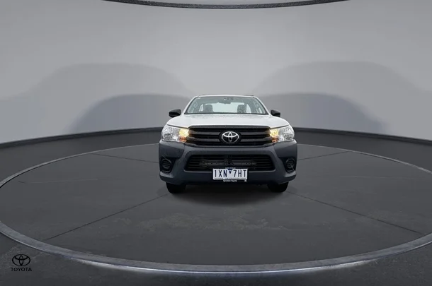 2023 Toyota HILUX Workmate image 3