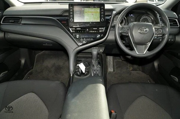 2022 Toyota Camry Hybrid Ascent image 5