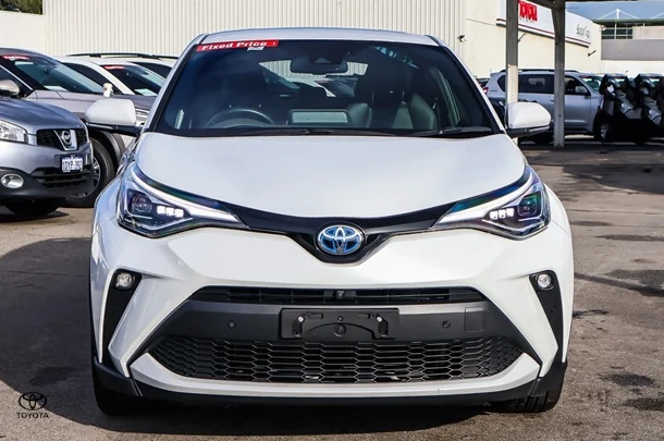 2023 Toyota C-HR Hybrid Koba 2WD image 4