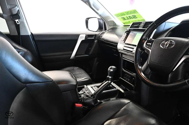 2020 Toyota Prado GXL image 20