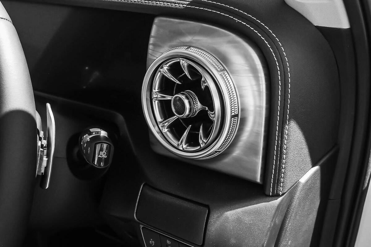 2025 GWM Tank 300 Ultra Hybrid Auto 4x4 image 22